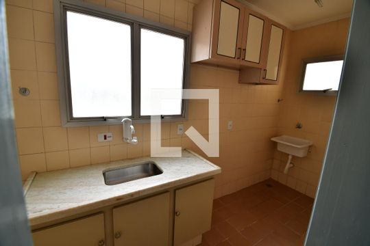 Cozinha de apartamento para alugar com 1 quarto, 42m² em Bosque, Campinas
