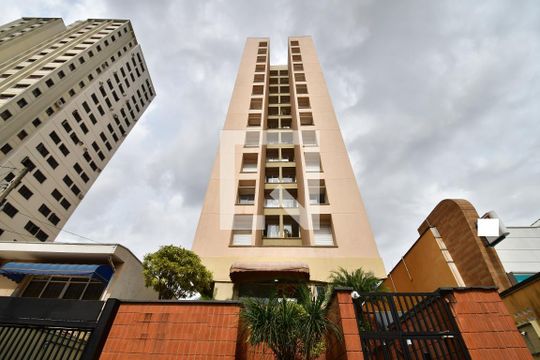 Fachada do Prédio de apartamento para alugar com 1 quarto, 42m² em Bosque, Campinas