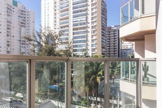 Varanda do Quarto 1 de apartamento para alugar com 2 quartos, 60m² em Bela Vista, São Paulo