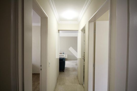 Corredor de apartamento para alugar com 3 quartos, 83m² em Ipiranga, São Paulo
