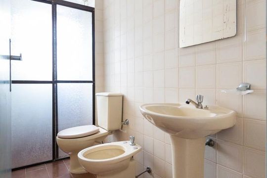 Banheiro social de apartamento para alugar com 2 quartos, 68m² em Vila Mascote, São Paulo