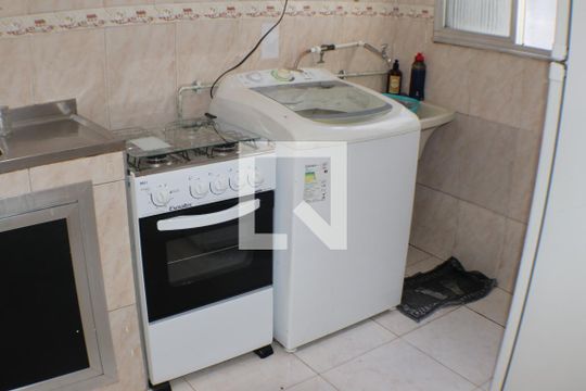 Cozinha de apartamento à venda com 2 quartos, 48m² em Taquara, Rio de Janeiro