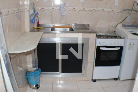 Cozinha de apartamento à venda com 2 quartos, 48m² em Taquara, Rio de Janeiro