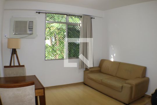 Apartamento à venda com 2 quartos, 48m² em Taquara, Rio de Janeiro