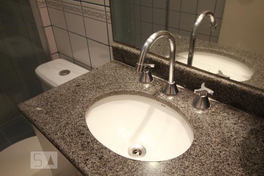 Pia de apartamento para alugar com 3 quartos, 72m² em Vila Andrade, São Paulo