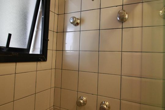 Chuveiro de apartamento para alugar com 3 quartos, 72m² em Vila Andrade, São Paulo