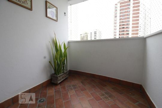 Varanda de apartamento para alugar com 3 quartos, 72m² em Vila Andrade, São Paulo