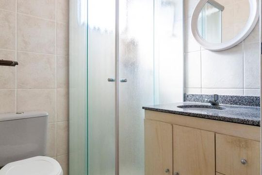 Banheiro Suíte de apartamento para alugar com 1 quarto, 50m² em Vila Guarani (z Sul), São Paulo
