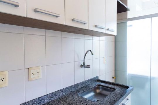 Cozinha de apartamento para alugar com 1 quarto, 50m² em Vila Guarani (z Sul), São Paulo