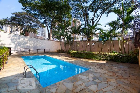 Piscina de apartamento para alugar com 1 quarto, 50m² em Vila Guarani (z Sul), São Paulo
