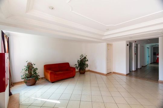Hall social de apartamento para alugar com 1 quarto, 50m² em Vila Guarani (z Sul), São Paulo