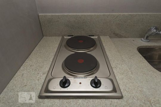 Detalhe da cozinha de kitnet/studio para alugar com 1 quarto, 35m² em Vila Mariana, São Paulo