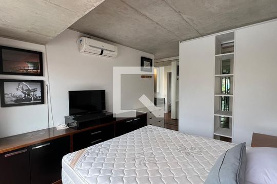 Suíte de apartamento para alugar com 1 quarto, 110m² em Vila Madalena, São Paulo