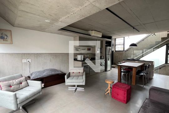 Sala de apartamento à venda com 1 quarto, 110m² em Vila Madalena, São Paulo