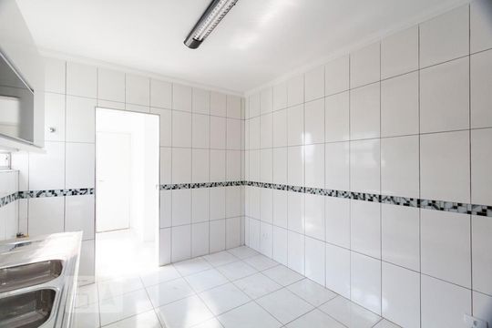 Cozinha de apartamento para alugar com 3 quartos, 95m² em Vila Guarani (z Sul), São Paulo