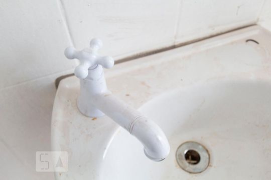 Banheiro de serviço de apartamento para alugar com 3 quartos, 95m² em Vila Guarani (z Sul), São Paulo