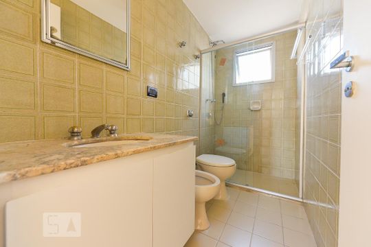 Banheiro de apartamento à venda com 3 quartos, 96m² em Pinheiros, São Paulo