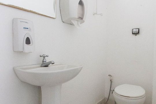 Banheiro de kitnet/studio à venda com 1 quarto, 48m² em Cerqueira César, São Paulo