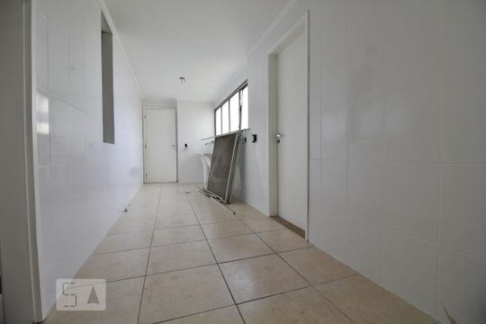 Área de serviço de apartamento para alugar com 4 quartos, 220m² em Jardim Ampliação, São Paulo