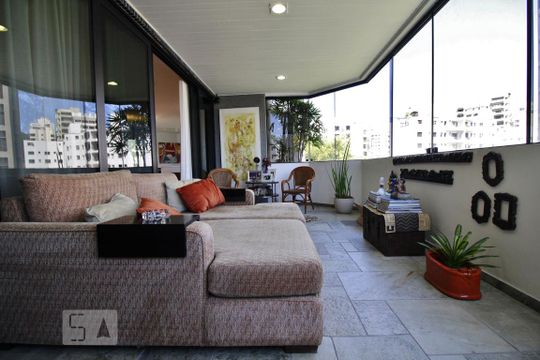 Varanda  de apartamento à venda com 4 quartos, 327m² em Real Parque, São Paulo