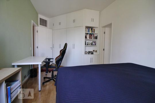 Suíte 1 de apartamento à venda com 4 quartos, 327m² em Real Parque, São Paulo