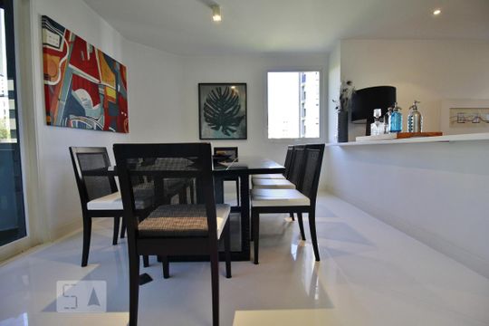 Sala de jantar de apartamento à venda com 4 quartos, 327m² em Real Parque, São Paulo