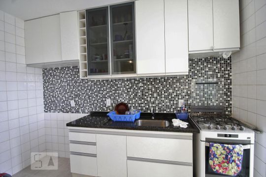 Cozinha de apartamento à venda com 2 quartos, 58m² em Vila Andrade, São Paulo