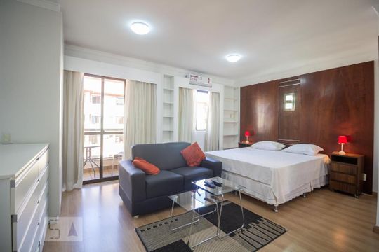 Kitnet/Studio para alugar com 1 quarto, 37m² em Asa Norte, Brasília
