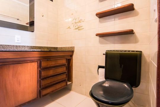 Banheiro de apartamento à venda com 3 quartos, 110m² em Indianópolis, São Paulo