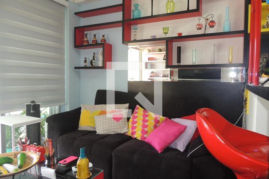 Sala de apartamento à venda com 1 quarto, 33m² em Santo Amaro, São Paulo