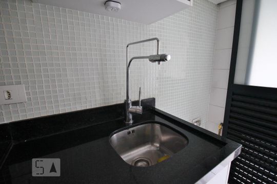 Pia de apartamento à venda com 2 quartos, 70m² em Vila Suzana, São Paulo