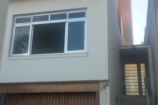 Fachada de casa à venda com 3 quartos, 153m² em Vila Aurora (zona Norte), São Paulo