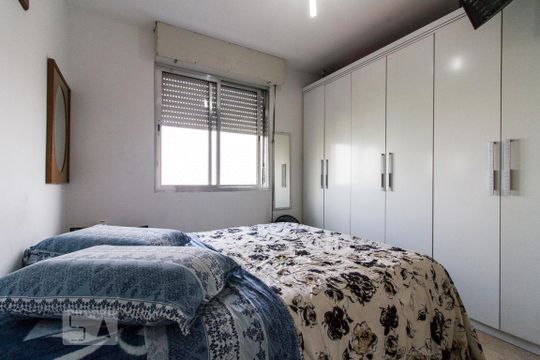 Quarto 2 Suíte  de apartamento para alugar com 2 quartos, 70m² em Quinta da Paineira, São Paulo