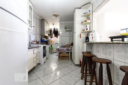 Cozinha  de apartamento para alugar com 2 quartos, 70m² em Quinta da Paineira, São Paulo
