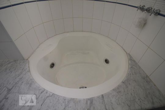 Banheira de hidromassagem de apartamento à venda com 4 quartos, 190m² em Vila Andrade, São Paulo