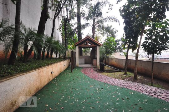 Churrasqueira de apartamento para alugar com 3 quartos, 70m² em Vila Suzana , São Paulo