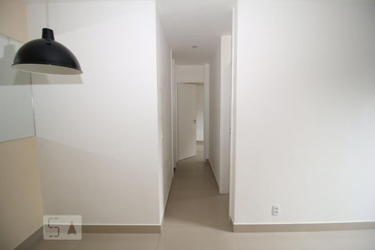 Corredor de apartamento à venda com 2 quartos, 47m² em Curicica, Rio de Janeiro