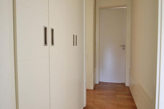 Corredor de apartamento à venda com 3 quartos, 138m² em Vila Andrade, São Paulo