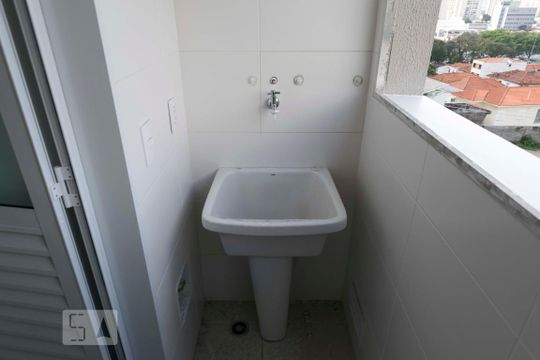 Área de serviço (Torneira) de apartamento para alugar com 1 quarto, 35m² em Cambuci, São Paulo
