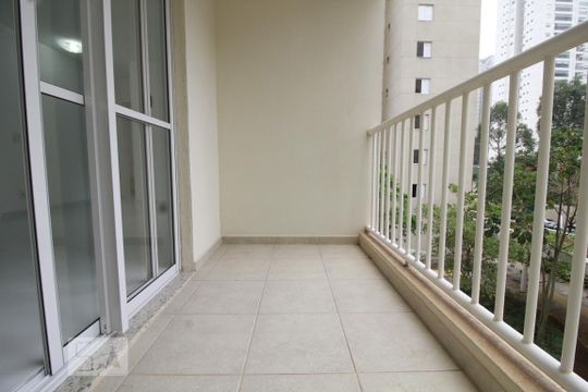 Varanda de apartamento para alugar com 2 quartos, 68m² em Parque Reboucas, São Paulo