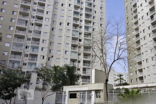 Fachada de apartamento para alugar com 2 quartos, 68m² em Parque Reboucas, São Paulo