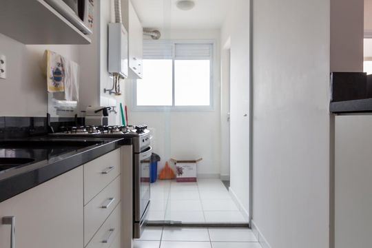 Cozinha de apartamento para alugar com 2 quartos, 70m² em Vila Ipojuca, São Paulo