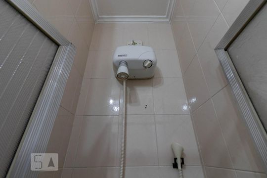 Suíte de apartamento para alugar com 3 quartos, 105m² em Itaim Bibi, São Paulo
