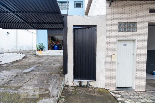 Fachada de casa à venda com 2 quartos, 500m² em Saúde, São Paulo