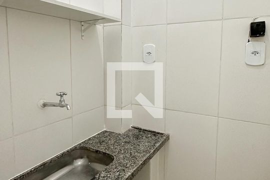 Cozinha de kitnet/studio à venda com 1 quarto, 31m² em Copacabana, Rio de Janeiro