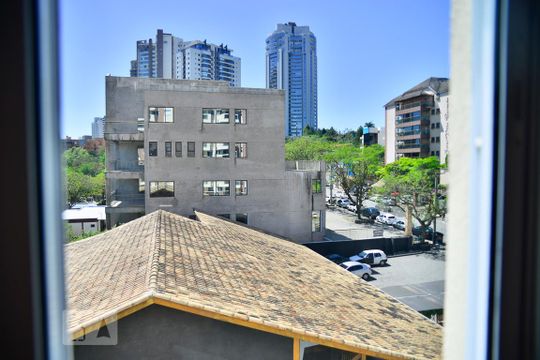 Vista Quarto 1 de apartamento à venda com 2 quartos, 69m² em Empresarial 18 do Forte, Barueri