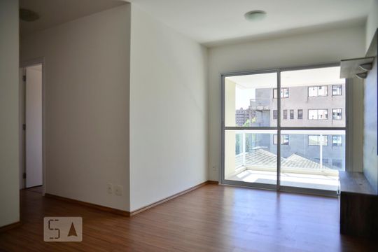 Apartamento à venda com 2 quartos, 69m² em Empresarial 18 do Forte, Barueri