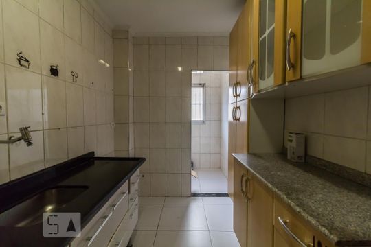 Cozinha de apartamento para alugar com 2 quartos, 69m² em Centro, Guarulhos