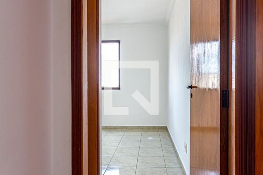 Suite de apartamento para alugar com 3 quartos, 86m² em Vila Eldízia, Santo André