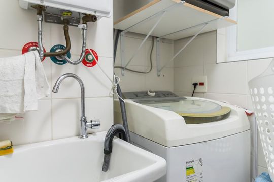 Área de serviço de apartamento à venda com 2 quartos, 50m² em Vila Anglo Brasileira, São Paulo